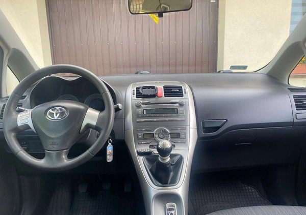 Toyota Auris cena 24500 przebieg: 209300, rok produkcji 2009 z Radzymin małe 154